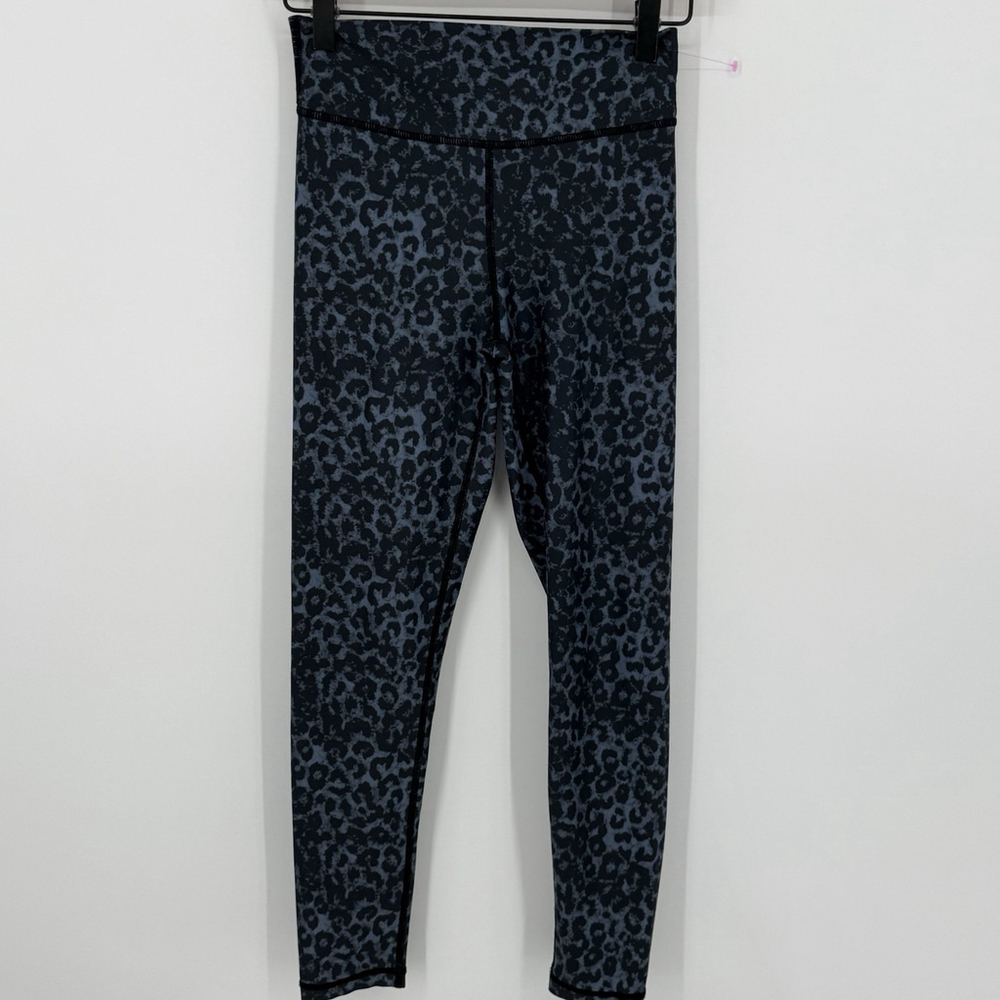 Zyia Active Stone Leopard Scrunchy Light n Luxe 7/8 Leggings Size 4
